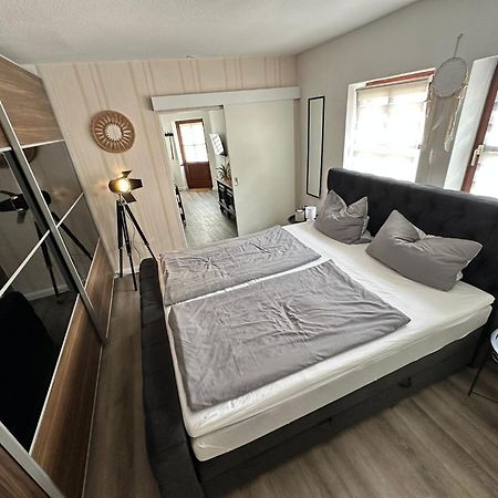 Ferienwohnung Am Strom Rostock Exteriör bild