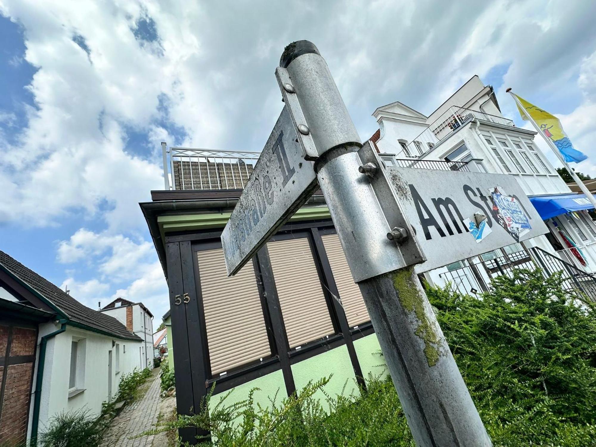 Ferienwohnung Am Strom Rostock Exteriör bild