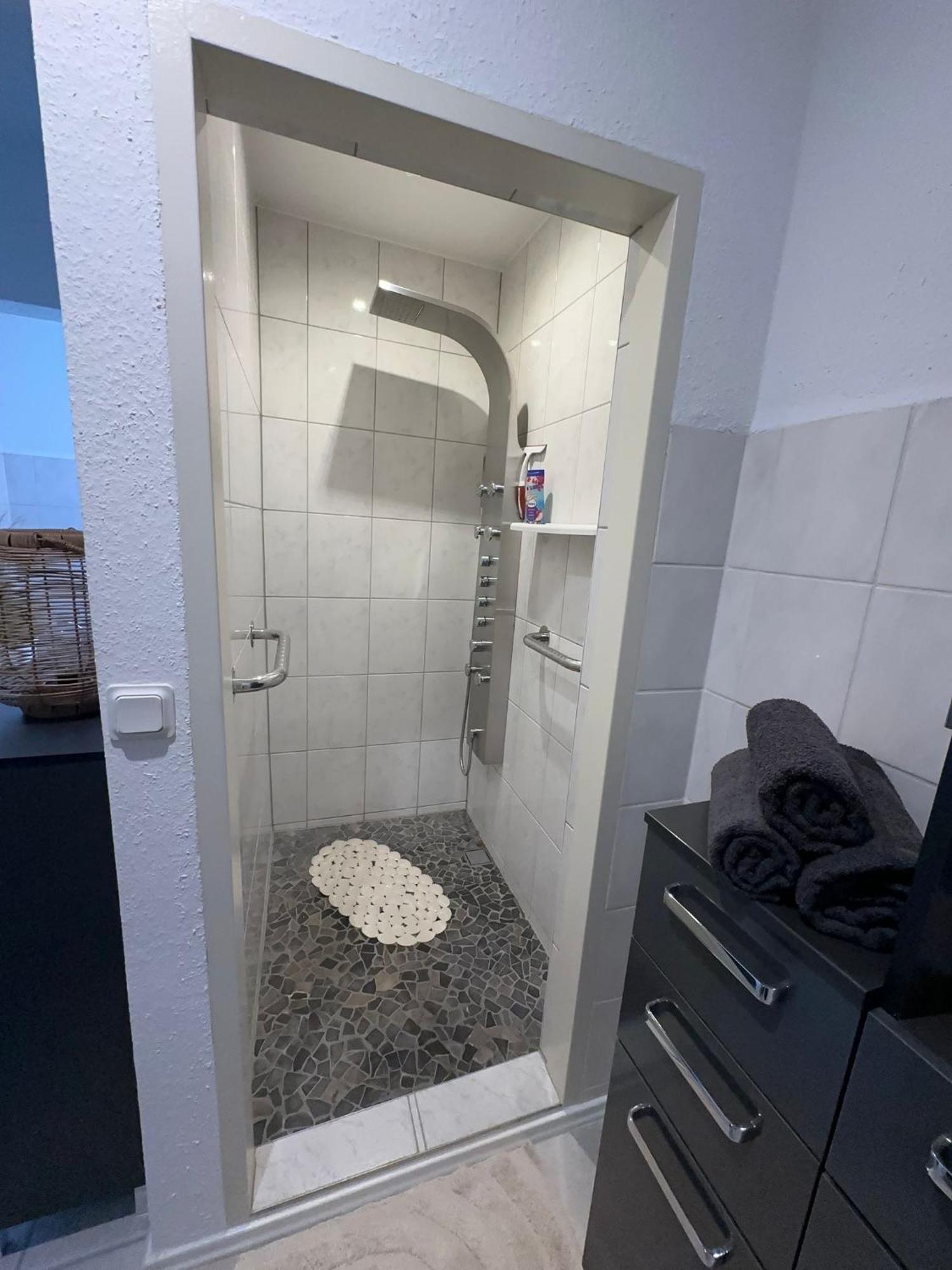 Ferienwohnung Am Strom Rostock Exteriör bild